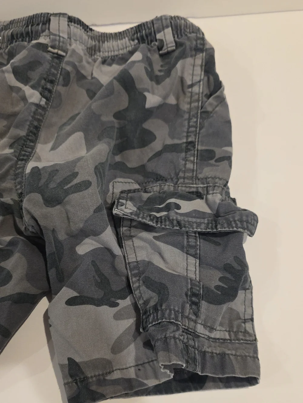 The Childrens Place 3t Kids Gray Camo Cargo Shorts